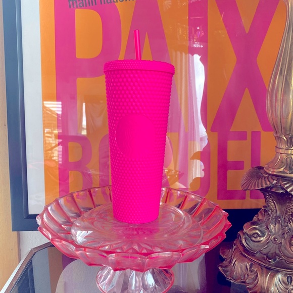 💕💄👄👑🌸 Neon Pink NWT Overseas Barbie Studded - Picture 1 of 3